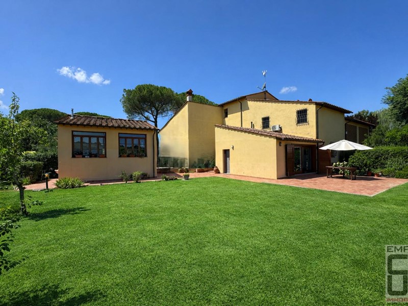 Casale in Vendita a Empoli, 400'000&euro;, 110 m²