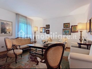 Appartamento in Vendita a Pisa, 630'000&euro;, 210 m², con Box