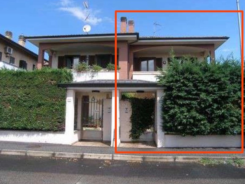 Villa in Vendita a Rho, 319'500&euro;, 170 m², con Box
