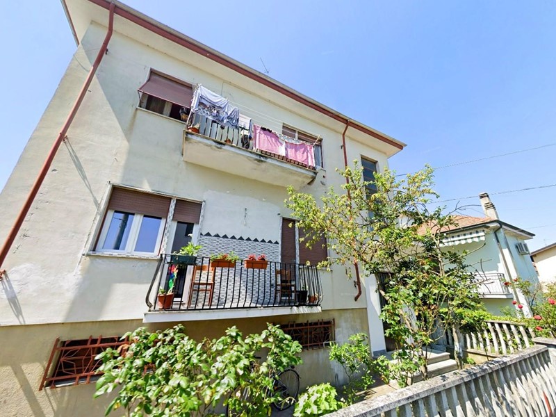 Quadrilocale in Vendita a Mortara, 28'875&euro;, 98 m², con Box