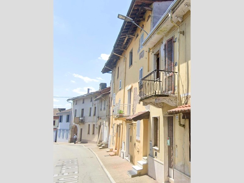 Bilocale in Vendita a Palestro, 11'250&euro;, 78 m²