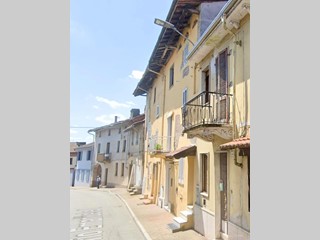 Bilocale in Vendita a Palestro, 11'250&euro;, 78 m²