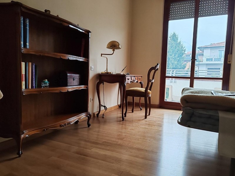 Appartamento in Vendita a Massa, 540'000&euro;, 225 m², con Box