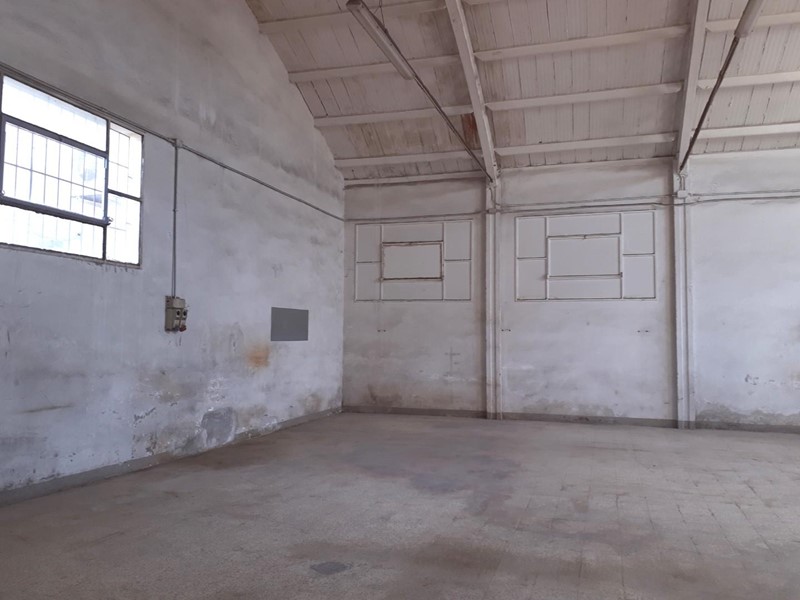 Capannone in Affitto a Casciana Terme Lari, zona Perignano, 700&euro;, 150 m²