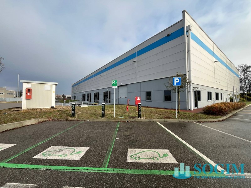 Capannone in Affitto a Castel San Giovanni, 259'415&euro;, 3991 m²