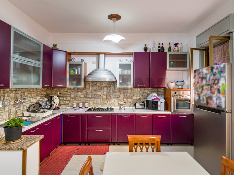 Quadrilocale in Vendita a Monreale, 65'000&euro;, 132 m²