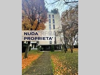 Quadrilocale in Vendita a Milano, 350'000&euro;, 112 m²