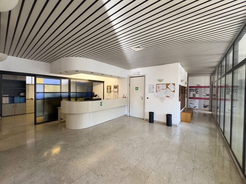 Ufficio in Vendita a Torino, 550'000&euro;, 352 m²