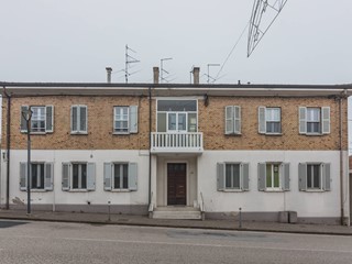 Appartamento in Vendita a Tavullia, 105'000&euro;, 106 m²