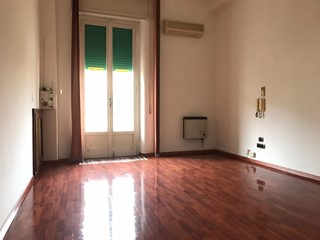 Ufficio in Affitto a Benevento, 400&euro;, 65 m²