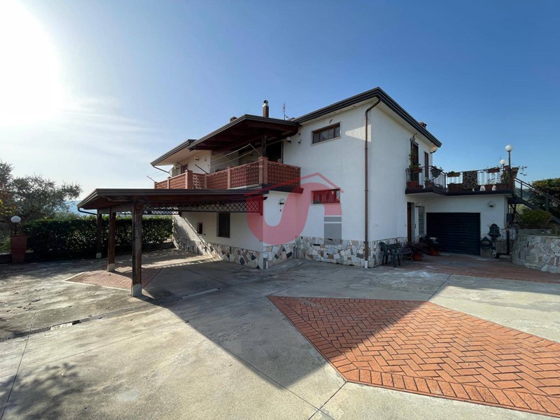 Casa Semi Indipendente in Affitto a Benevento, 500&euro;, 60 m²