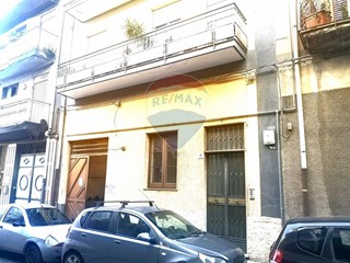 Quadrilocale in Vendita a Misterbianco, 89'000&euro;, 85 m²