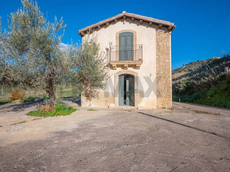 Villa in Vendita a Caltagirone, 75'000&euro;, 60 m²