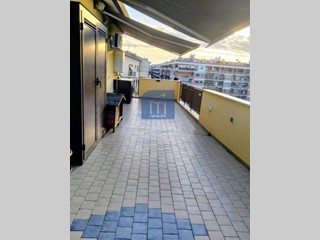 Attico in Vendita a Roma, 308'000&euro;, 90 m²