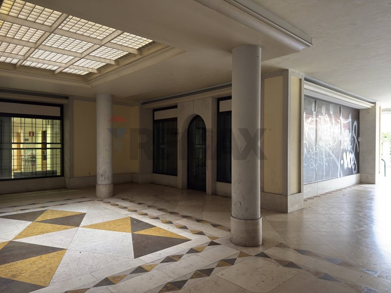 Negozio in Vendita a Belluno, 380'000&euro;, 230 m²