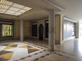 Negozio in Vendita a Belluno, 380'000&euro;, 230 m²