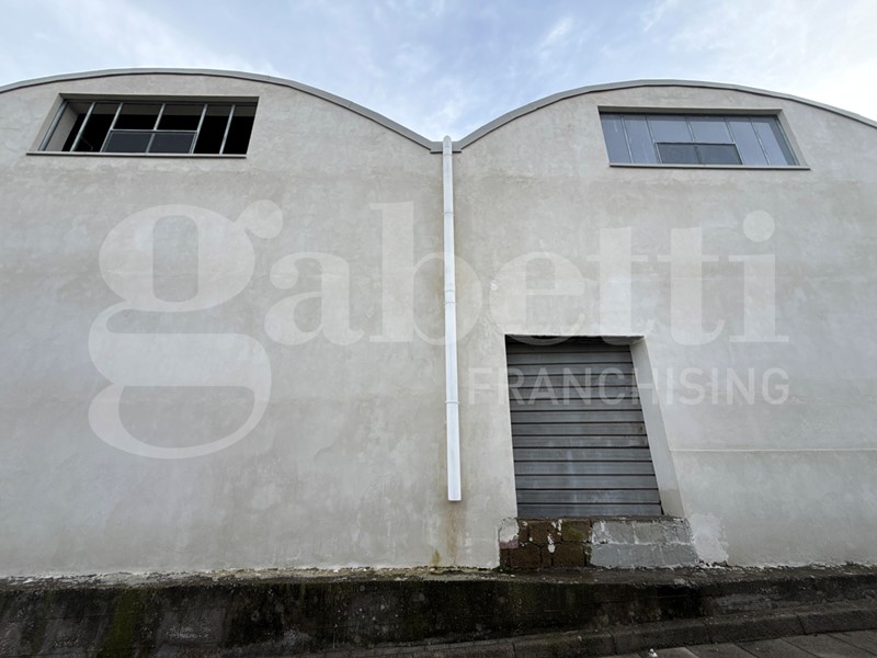 Capannone in Affitto a Sant'Antonio Abate, 3'000&euro;, 330 m²