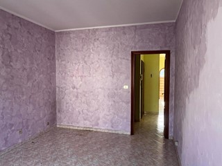 Trilocale in Vendita a Nichelino, 125'000&euro;, 87 m²