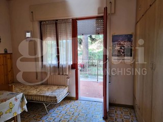 Appartamento in Vendita a Ponzano Romano, 70'000&euro;, 91 m², con Box