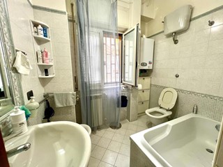 Quadrilocale in Vendita a Napoli, 280'000&euro;, 95 m²