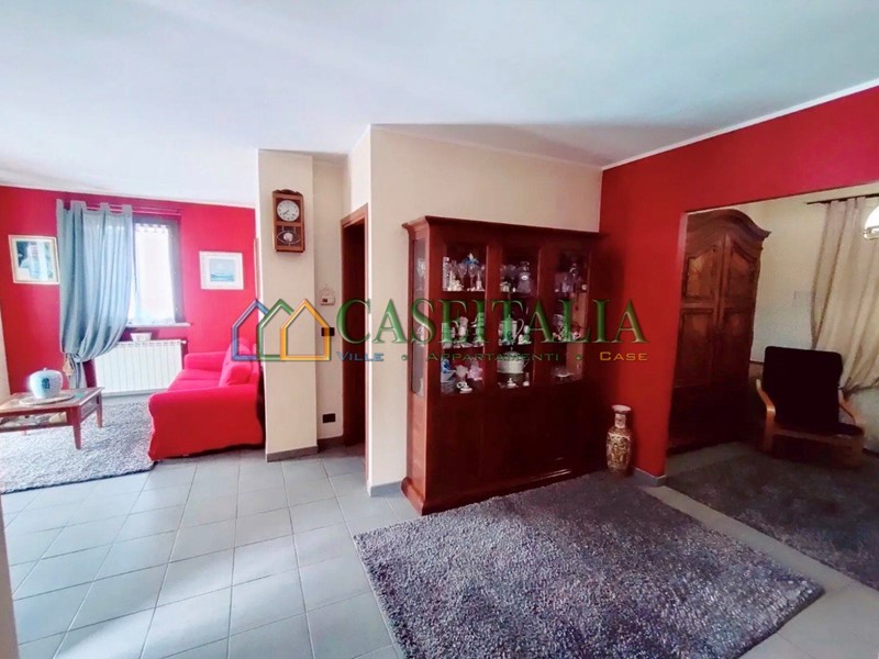 Casa Indipendente in Vendita a Rosta, 335'000&euro;, 190 m²