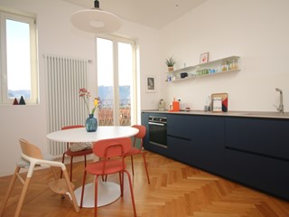 Trilocale in Vendita a Como, 250'000&euro;, 105 m²