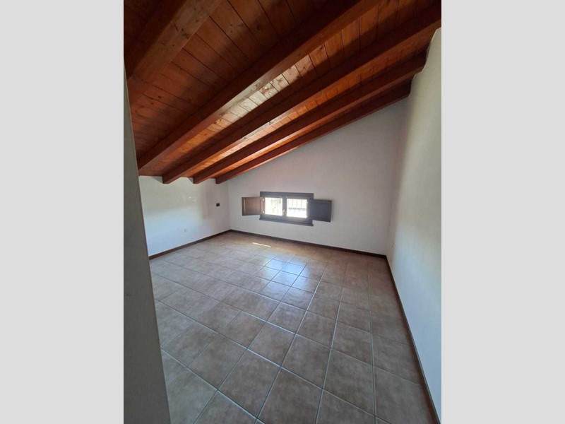 Trilocale in Vendita a Medesano, zona Felegara, 165'000&euro;, 65 m²