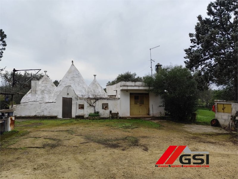 Casale in Vendita a San Michele Salentino, 85'000&euro;, 76 m²