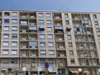 Trilocale in Vendita a Torino, 66'000&euro;, 87 m²