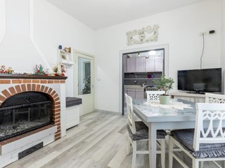 Appartamento in Vendita a Terricciola, zona Selvatelle, 97'000&euro;, 105 m²