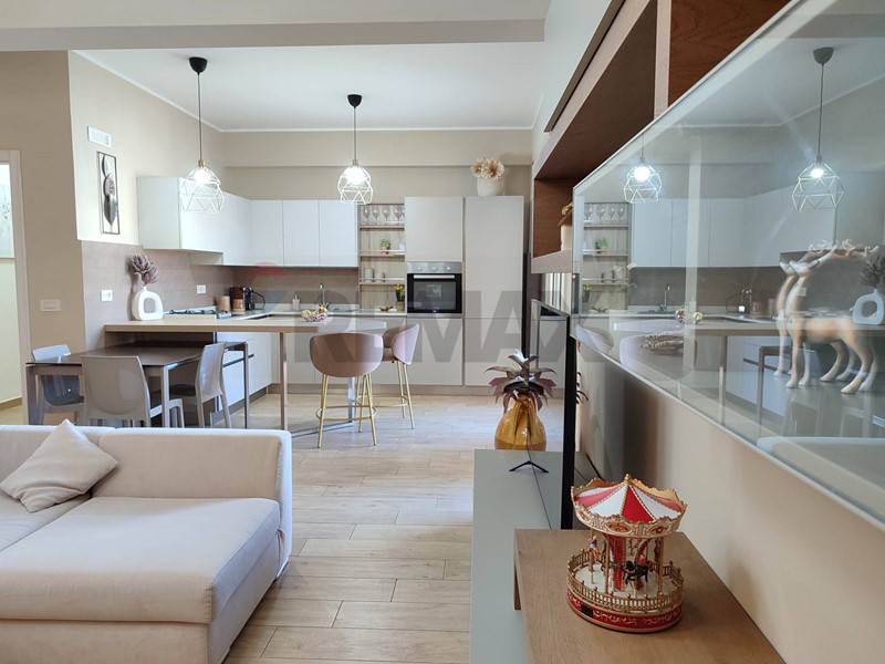 Quadrilocale in Vendita a Nizza di Sicilia, 159'000&euro;, 112 m²