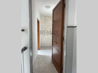 Quadrilocale in Vendita a Catania, 75'000&euro;, 75 m²