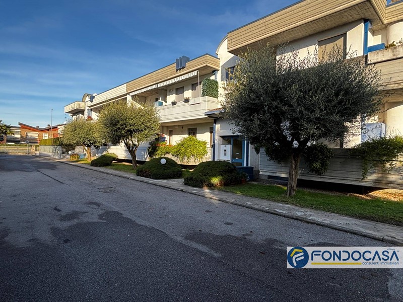 Bilocale in Vendita a Grumello del Monte, 125'000&euro;, 71 m²