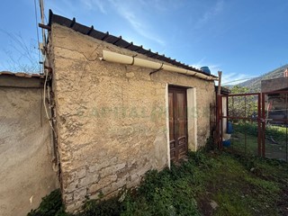 Rustico in Vendita a Mercato San Severino, 25'000&euro;, 385 m²