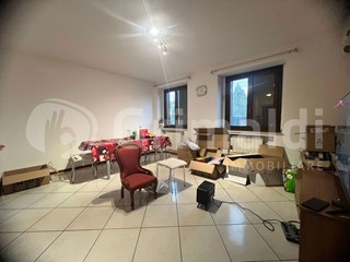 Trilocale in Vendita a Magione, 75'000&euro;, 81 m²