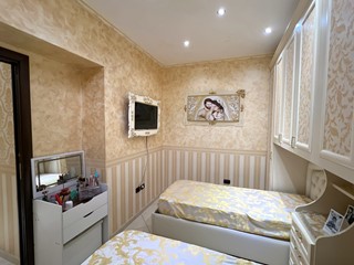 Bilocale in Vendita a Torre del Greco, 139'000&euro;, 90 m²