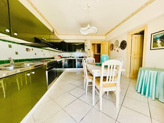 Appartamento in Vendita a Agrigento, 210'000&euro;, 167 m², arredato, con Box