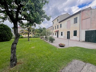Appartamento in Vendita a Salgareda, 173'000&euro;, 146 m², arredato