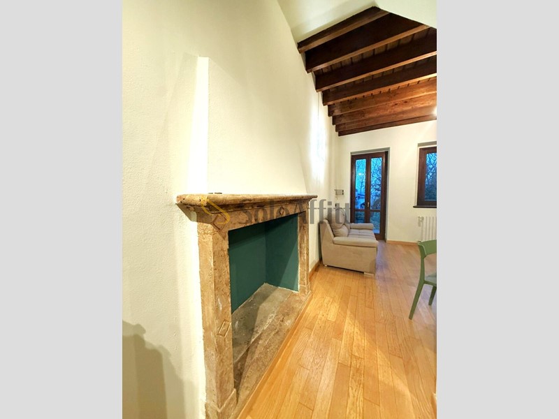 Bilocale in Affitto a Albiate, zona Centro, 700&euro;, 57 m², arredato