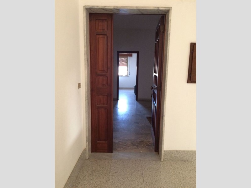 Quadrilocale in Vendita a Reggio Calabria, 90'000&euro;, 110 m²