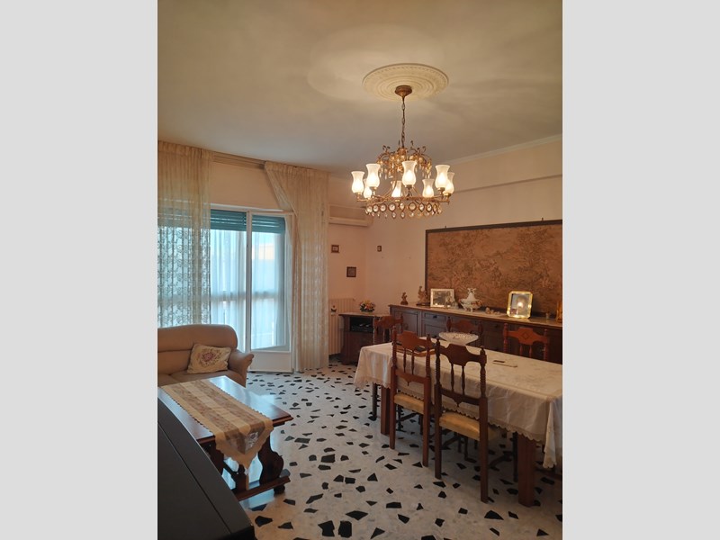 Appartamento in Vendita a Manfredonia, 240'000&euro;, 129 m², arredato