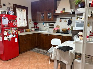 Bilocale in Vendita a Collesalvetti, zona Vicarello, 163'000&euro;, 60 m²