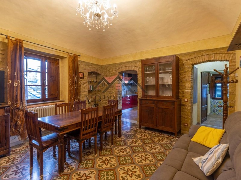 Quadrilocale in Vendita a Pomarance, 138'000&euro;, 100 m², arredato