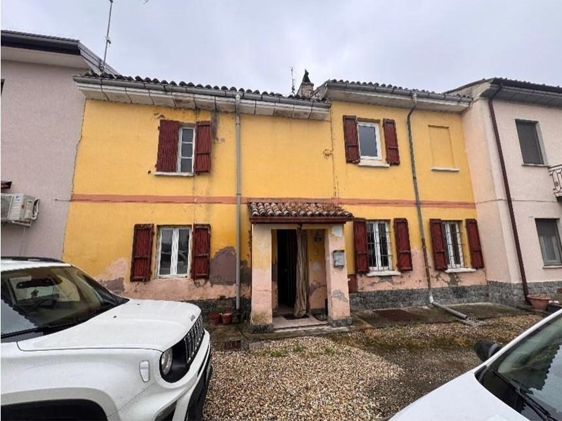 Quadrilocale in Vendita a Pancarana, 42'750&euro;, 196 m²