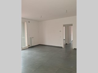 Trilocale in Vendita a Agliana, 260'000&euro;, 72 m², con Box