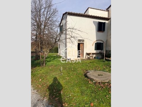 Casa Semi Indipendente in Vendita a Fucecchio, zona Galleno, 75'000&euro;, 75 m²