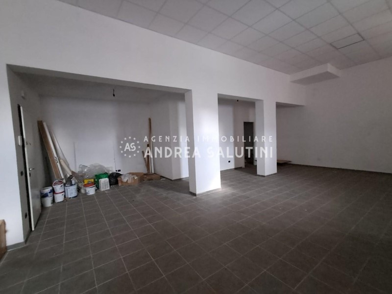 Ufficio in Vendita a Bientina, 150'000&euro;, 90 m²