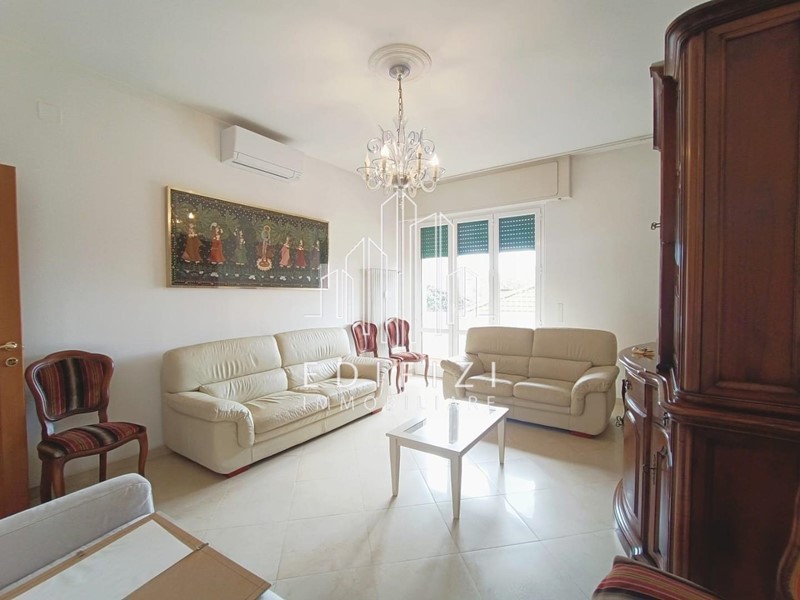 Appartamento in Vendita a Massa, 263'000&euro;, 115 m²