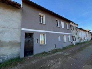 Quadrilocale in Vendita a Langosco, 17'090&euro;, 225 m²