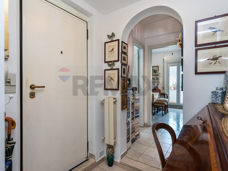 Bilocale in Vendita a Roma, 89'000&euro;, 42 m²